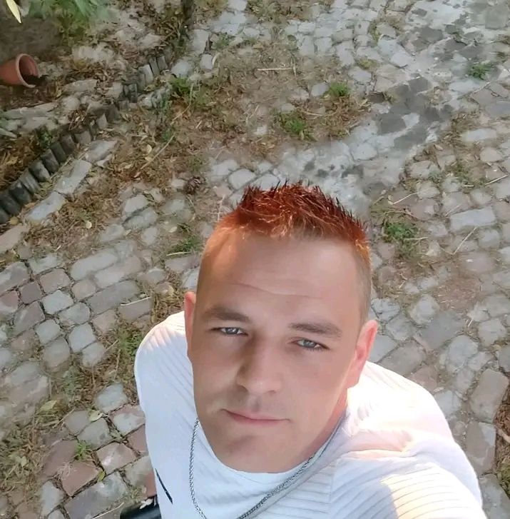adrieling8 adrieling8